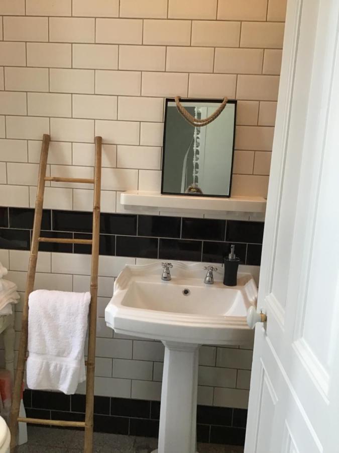 Le Bourg Bed & Breakfast Asnieres-en-Bessin Dış mekan fotoğraf