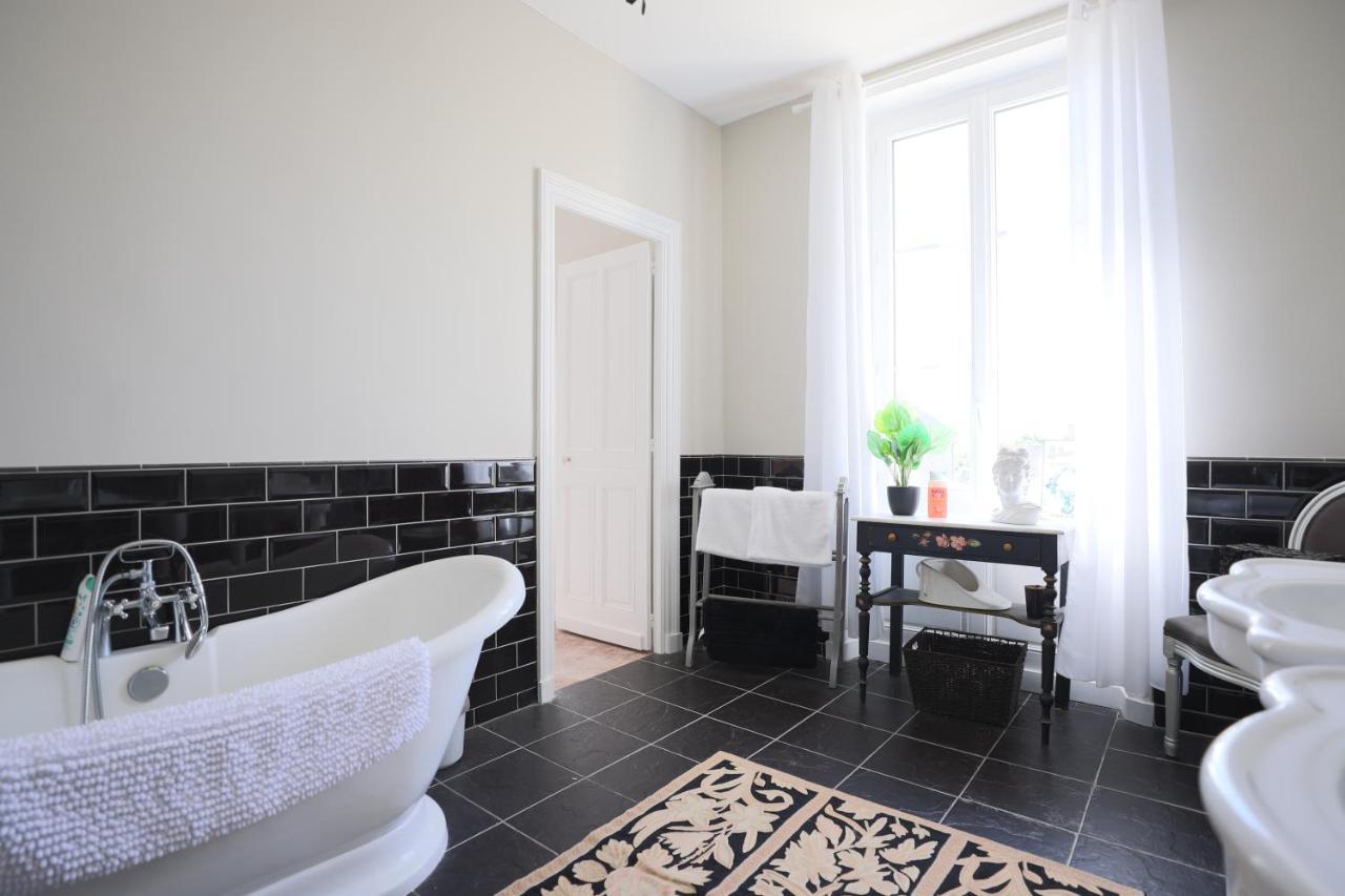 Le Bourg Bed & Breakfast Asnieres-en-Bessin Dış mekan fotoğraf