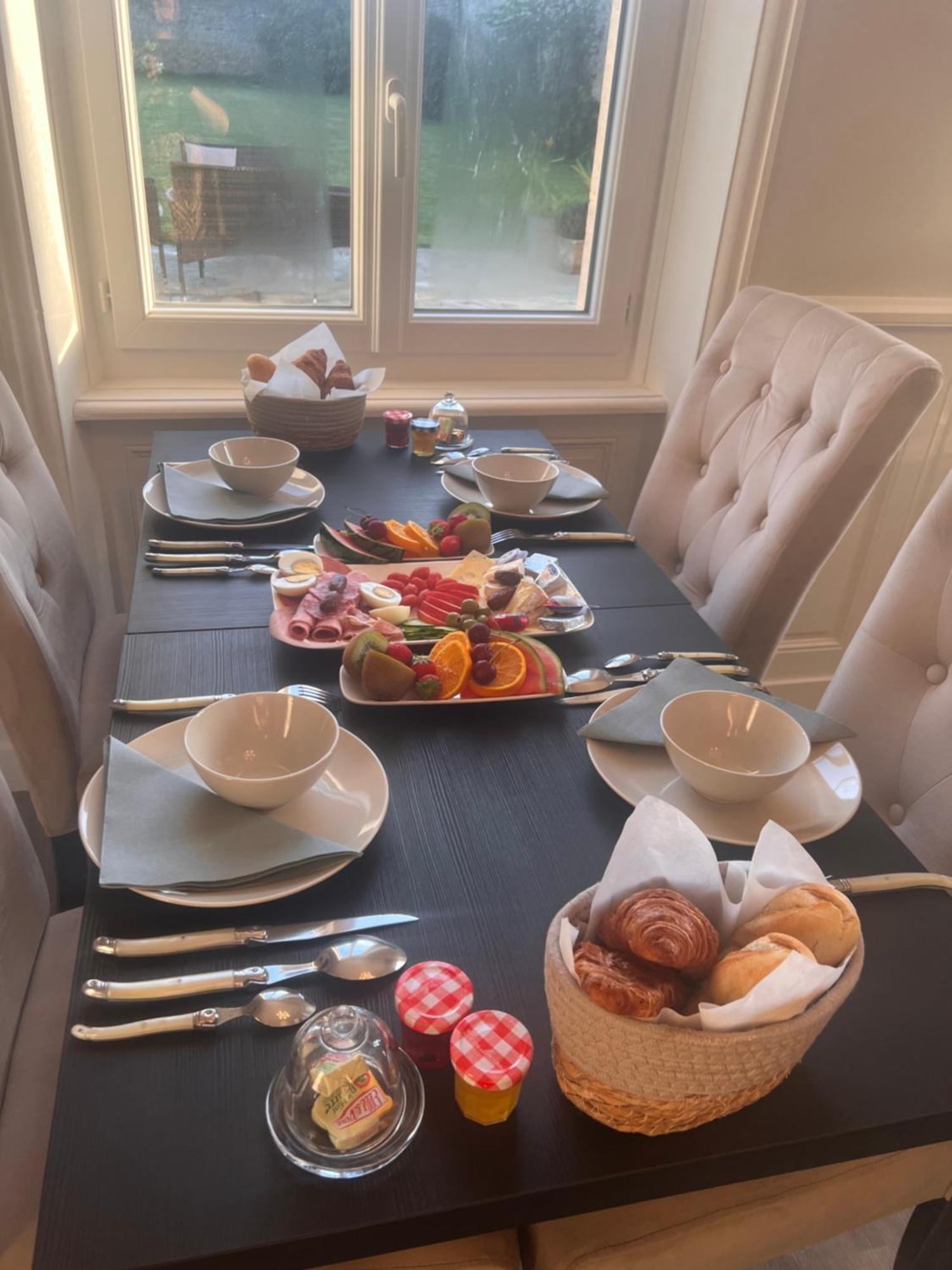 Le Bourg Bed & Breakfast Asnieres-en-Bessin Dış mekan fotoğraf